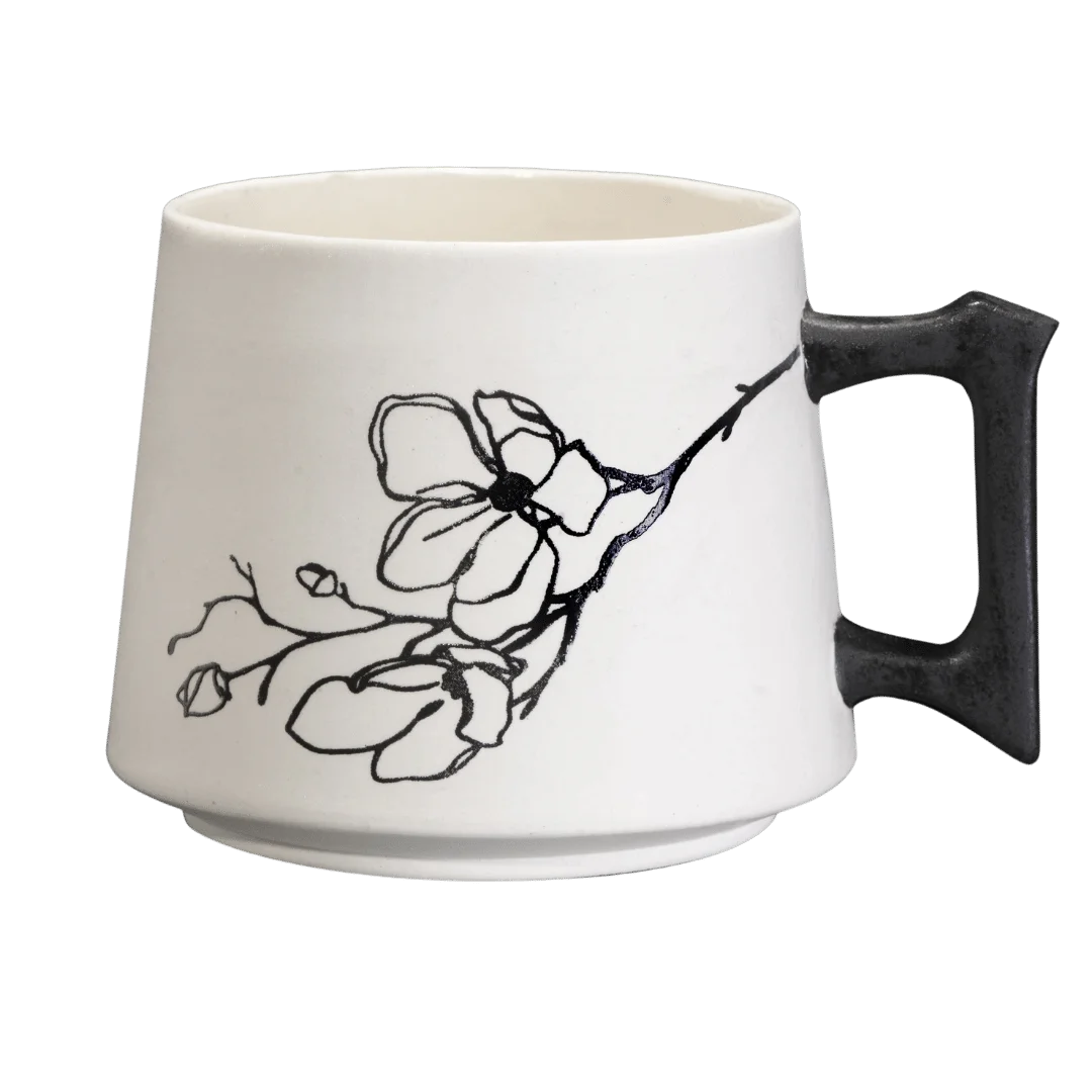 ספל פורצלן הקסם היפני ידית שחורה